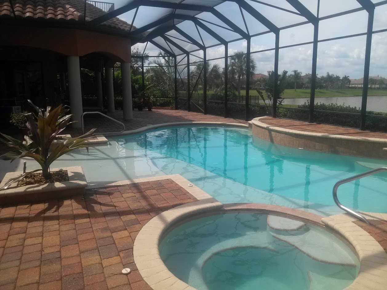 Pool Enclosure Cleaning